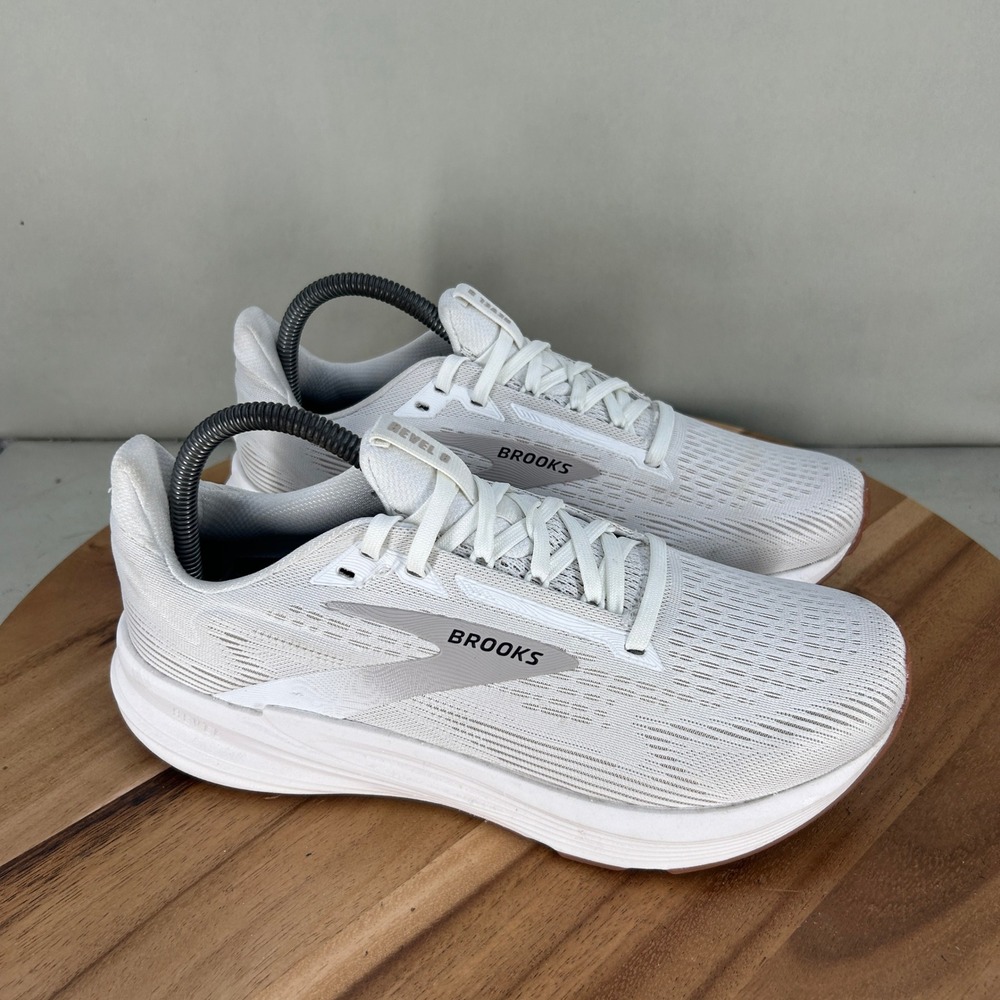Brooks Revel 6 Womens Running Shoes White Grey 1204561B171 Size 9.5 Medium B